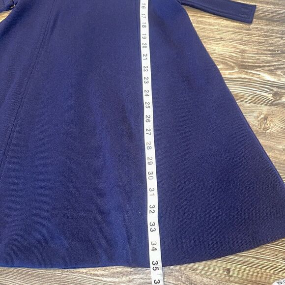 Vince Camuto Pixie Crepe V-Neck Fit & Flare Dress in Navy, Size 2. NWT. 2 - Picture 10 of 10